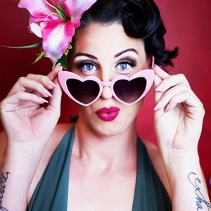 Meet your Posher, Tiffany